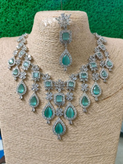 Indian Fashion Jewellery and Accessorie